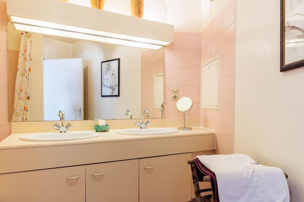 パリCharmant 3P. Calme, Spacieux Et Lumineux. 90 M2アパートメント エクステリア 写真